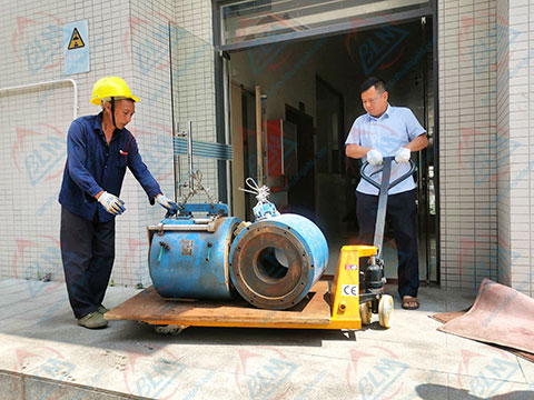 千斤顶检定校准图片 千斤顶检定校准图片