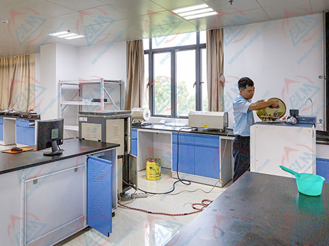 热工黄色麻豆APP免费下载实验室图片