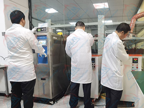 热工黄色麻豆APP免费下载实验室图片