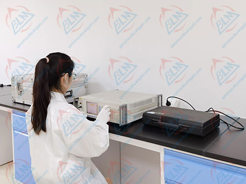 无线电麻豆视频免费版实验室图片