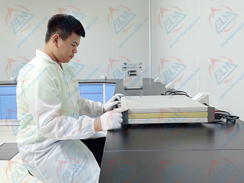 无线电麻豆视频免费版实验室图片