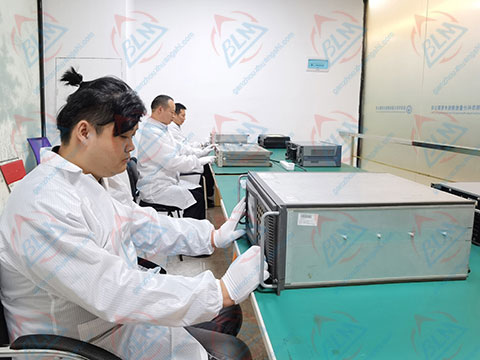 无线电麻豆视频免费版实验室图片